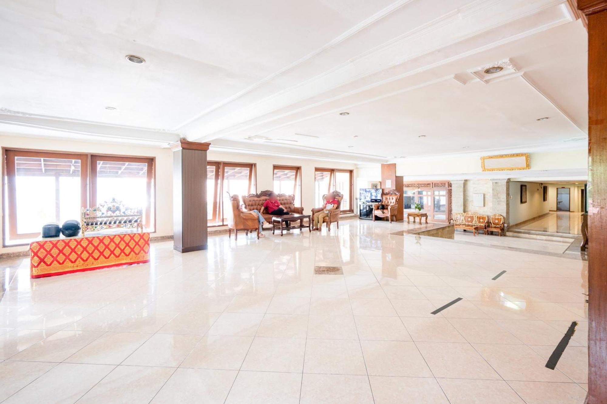 Reddoorz Plus At Mahajaya Hotel Denpasar Exteriér fotografie