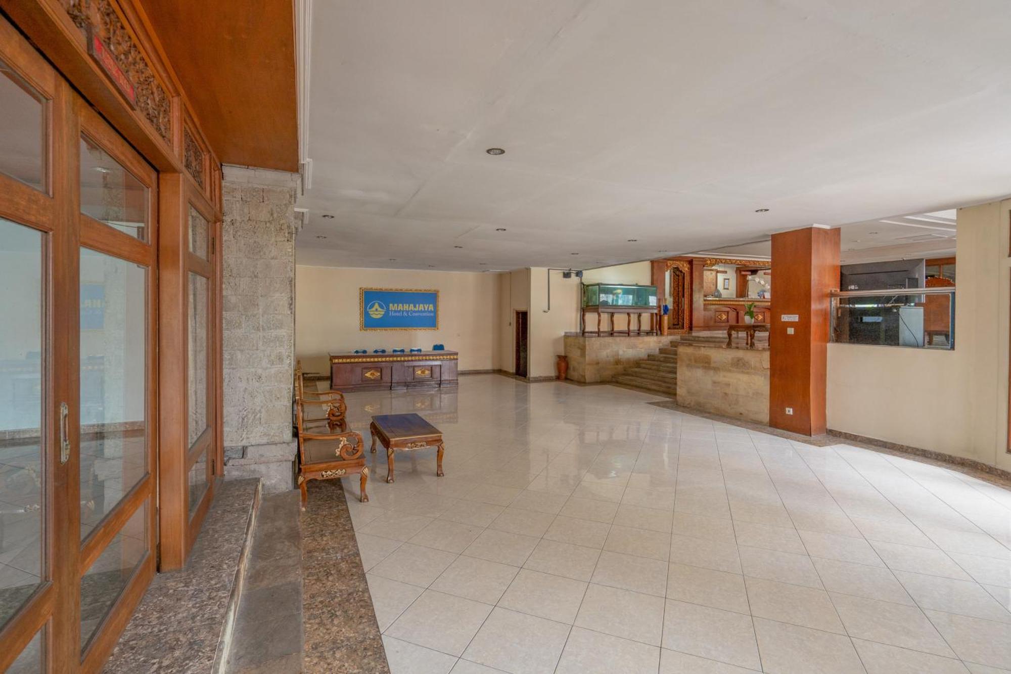 Reddoorz Plus At Mahajaya Hotel Denpasar Exteriér fotografie