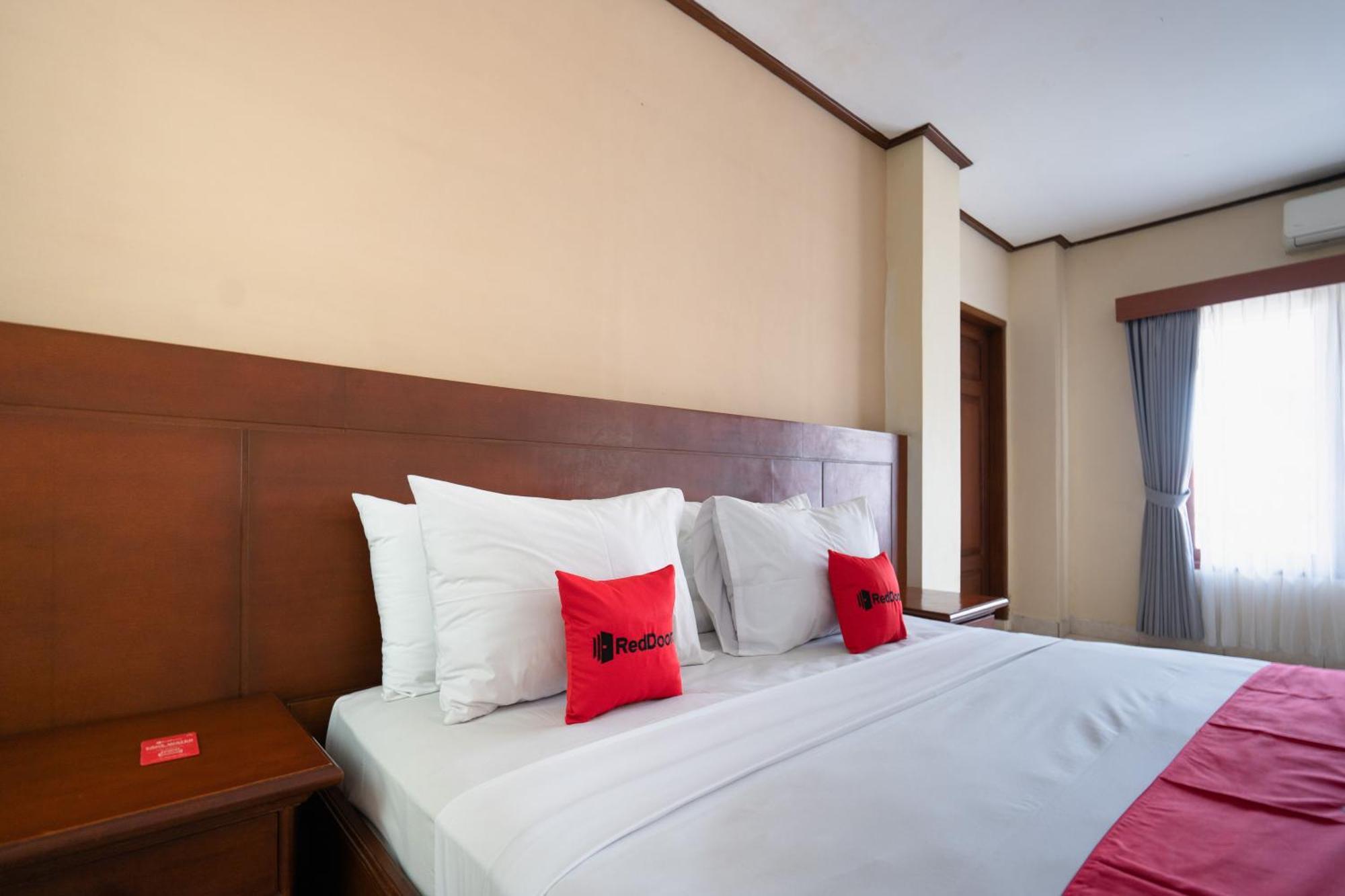 Reddoorz Plus At Mahajaya Hotel Denpasar Exteriér fotografie